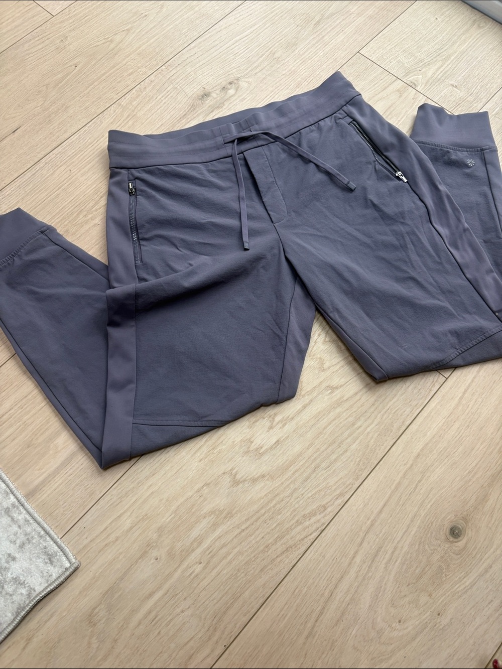 Athleta Women’s Slate Gray Jogger Pants with Zip Pockets